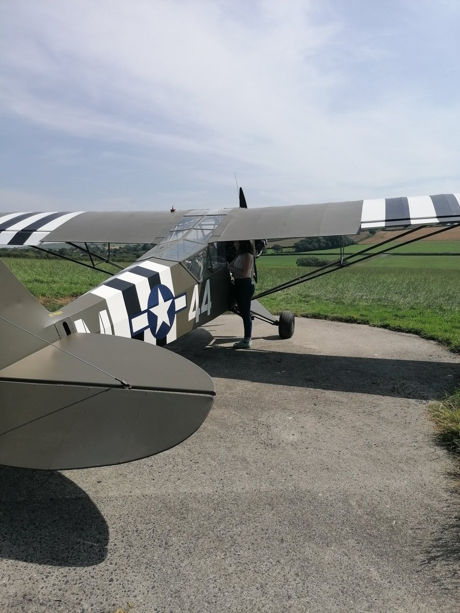 #VEDay75 flypast thwarted by covid. #VJDay75 thwarted by low cloud 🙁 Need to find another cause for a flyover.. #flyingschoolgirl #easyjet #ellie