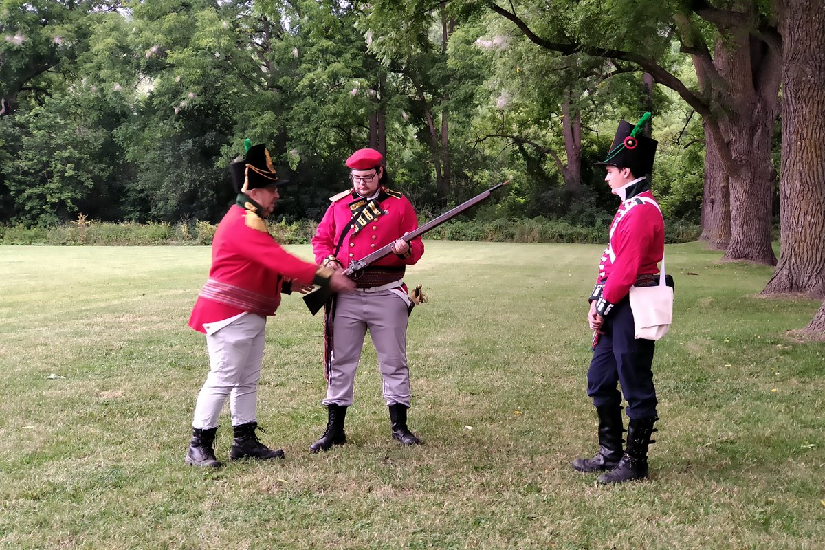 scouterjulie's tweet photo. Captains,Lieutenant, and Sergeant Major Dunn were out filming musket training segments for @ScoutBrigade  @scoutscanada  this morning. Long live the 49th!! https://t.co/oynX8lo07o