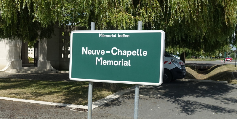 दोस्तो, आज मैं आपको उस स्‍मारक की सैर कराता हूँ जो उत्तर फ़्रांस में प्रथम विश्व युद्ध के भारतीय सैनिकों एवं श्रमिकों की स्मृति में बनाया गया।