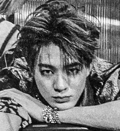 𓈒 ᱸ ⚫️
        
       𝕻hang-mueang  ͓ 𝖏eno’ 00
              ˓ follow 𓐄 talk ˒ 

͓ ยพท ลฟตท