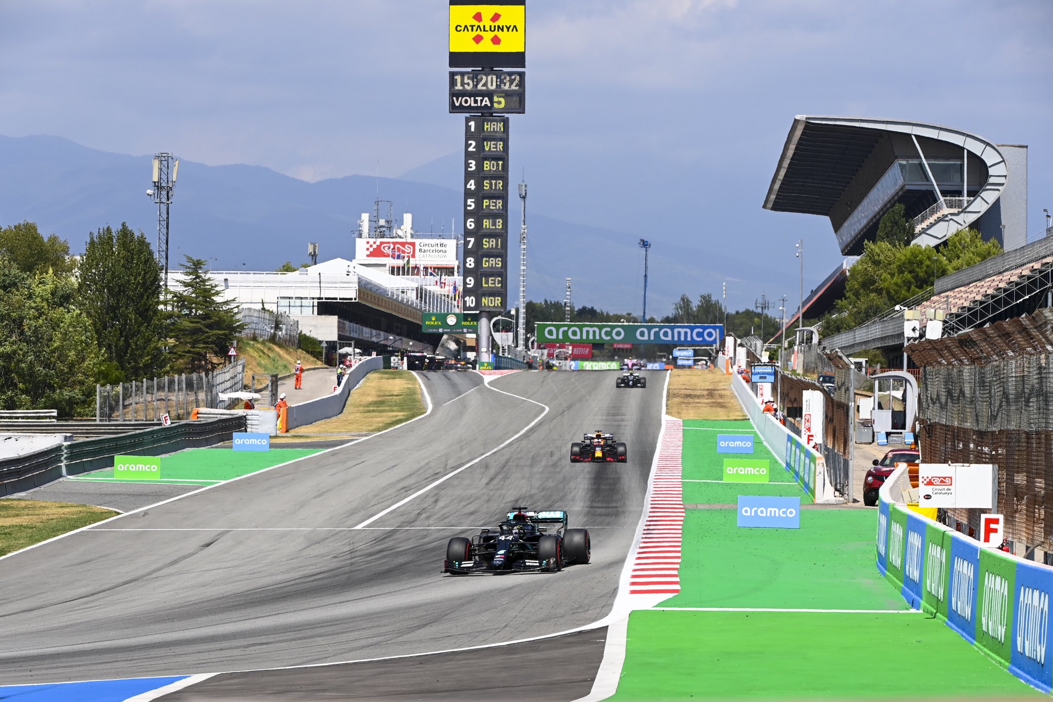 Hamilton nyolcvannyolcadik győzelmét aratta az 50. Spanyol Nagydíjon Verstappen és Bottas előtt