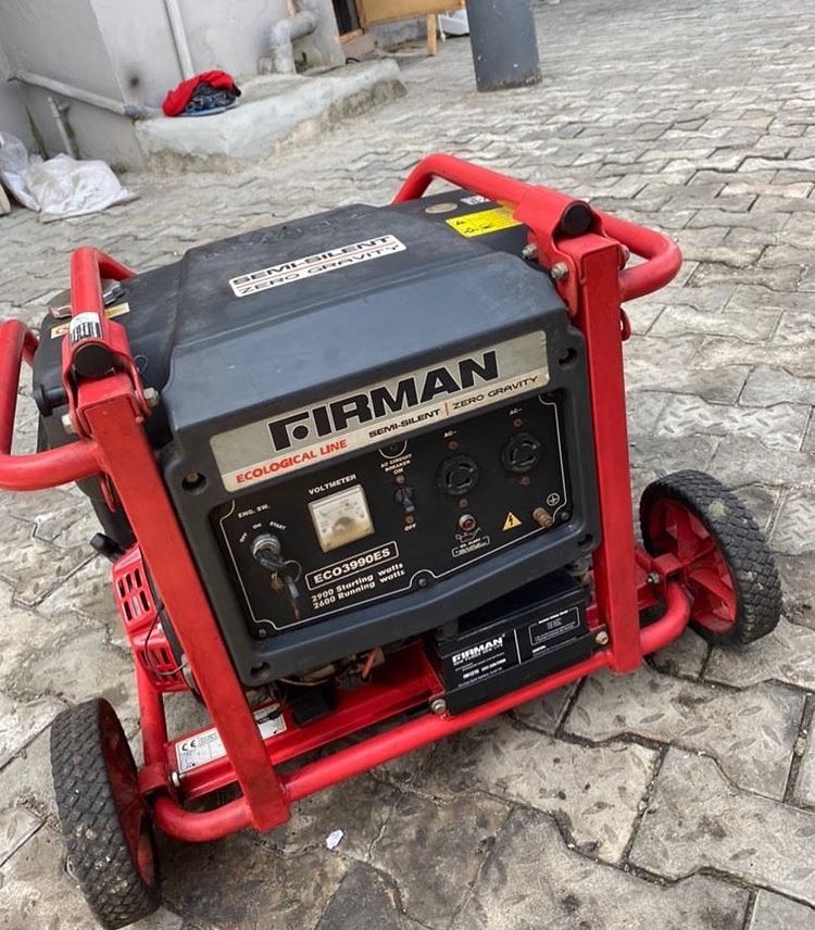 decluttership's tweet photo. FLASHSALE 🚨🚨🚨🚨
The following deals are available (All barely used)
1. Fireman 3.5KVA Generator N90,000
2. TV Console N50,000
3. Exquisite Settee with Centre Table N130,000
4. 4 Seater Dinning Table N50,000
##Declutter #BarelyUsed #DealOfTheDay #Decluttership https://t.co/UIJdLiHhup