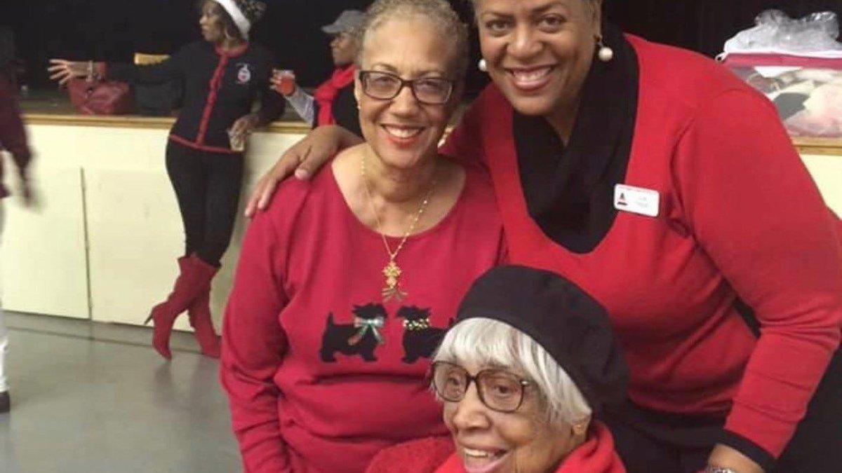 Frances Webb, 99, was a social worker and classmate of Damon J. Keith at  @WVStateU. She became pen pals with fellow Delta Sigma Theta soror Kim Trent in her late 70s, a friendship Trent treasured. Webb, who would have turned 100 Dec. 5, died May 9  https://bit.ly/343BlDg 