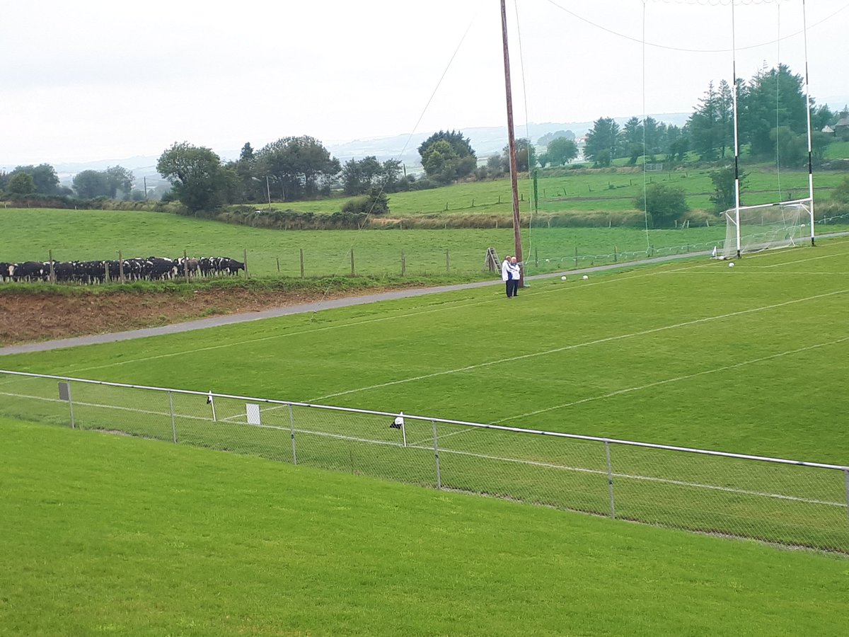 dohenygaa's tweet photo. Social distancing gone out the window here at the Doheny v Bandon Senior A Football Championship match. #Cluster https://t.co/AMC1Be0CmN
