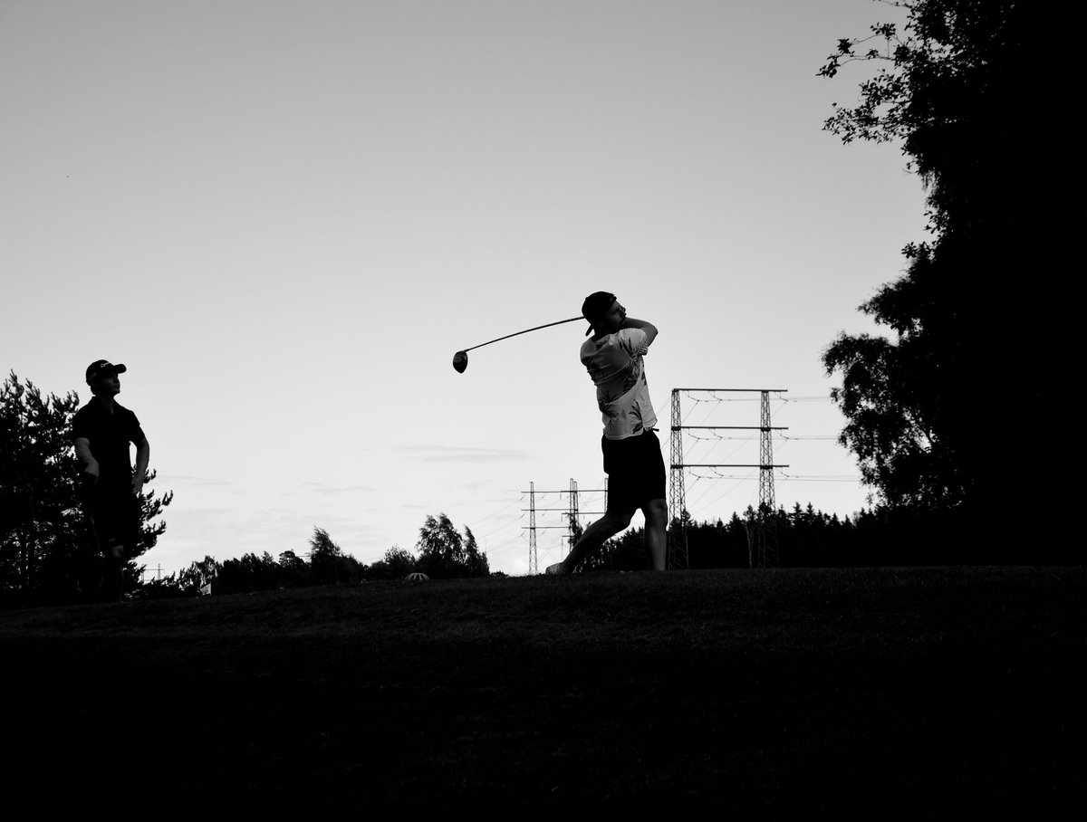 axelmattsson's tweet image. ▪️▫️▪️▫️
Fina äventyr senaste månaderna, tack!

C h e f e n ,  k ö r  h å r t ! 🏒