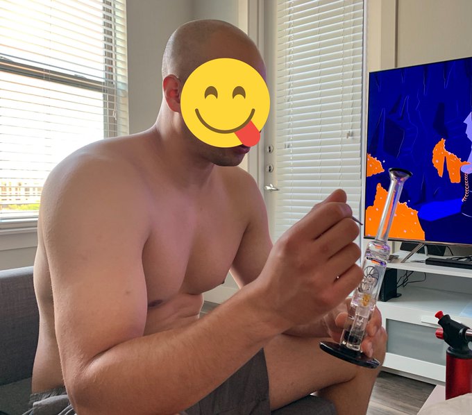 Watch sky 🎀🏳️‍⚧️'s leaked NSFW photo on TwXstars