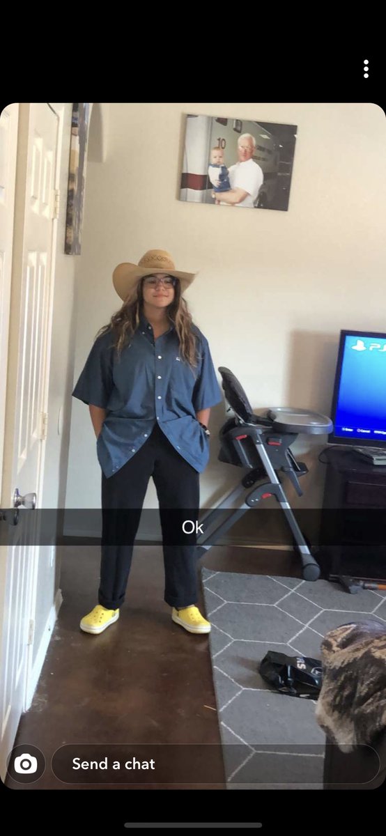 Bell_clark00's tweet photo. I really don’t know why he puts up with me https://t.co/LxenqVxrbW