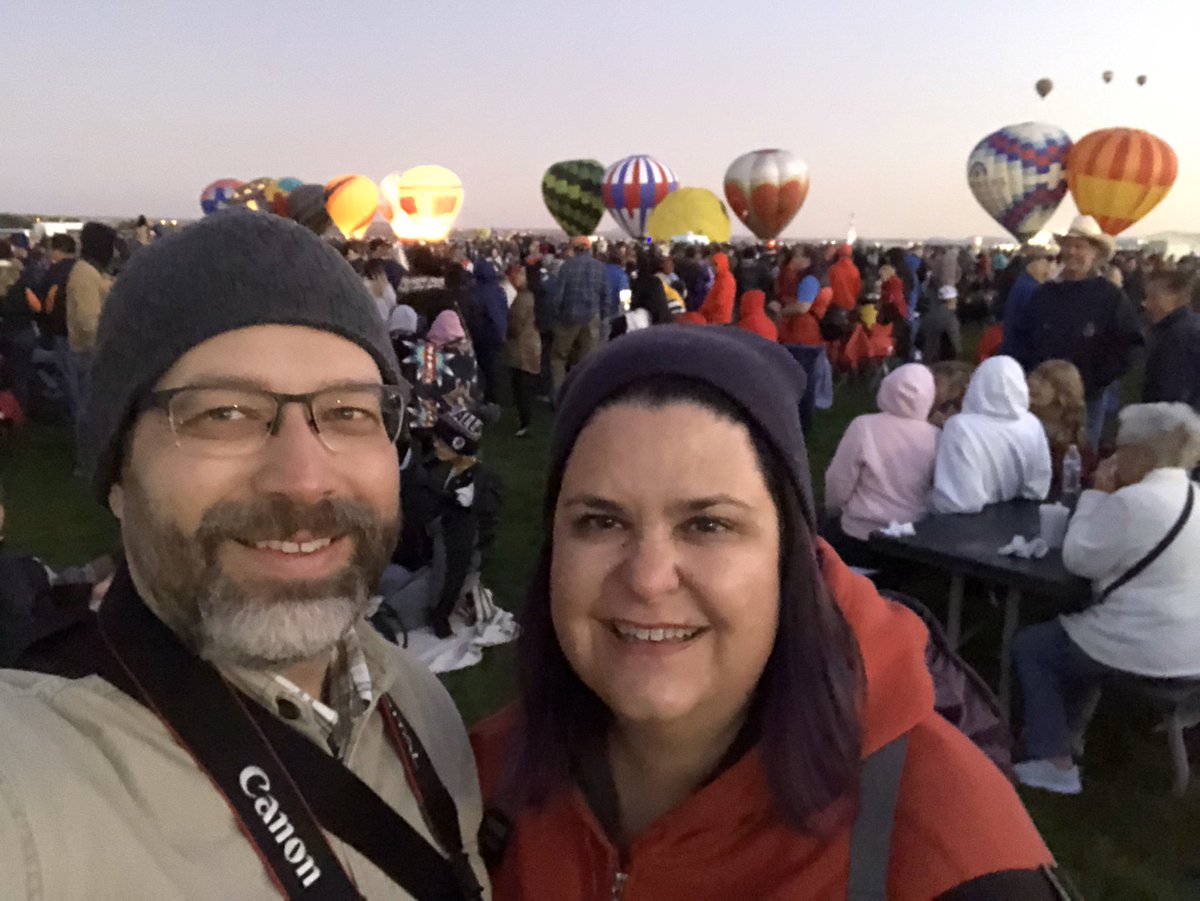 DrBerryman's tweet photo. @marcuslemonis @CampingWorld Met at “nerd” science camp. First day we shared an umbrella on a campus tour. Different high schools but only 30 min apart. Good friends for a year, dated our senior year of high school. Just celebrated 26 years of marriage - 2 kids and own a small biz together #lovecampingworld https://t.co/ScC6gtt79t