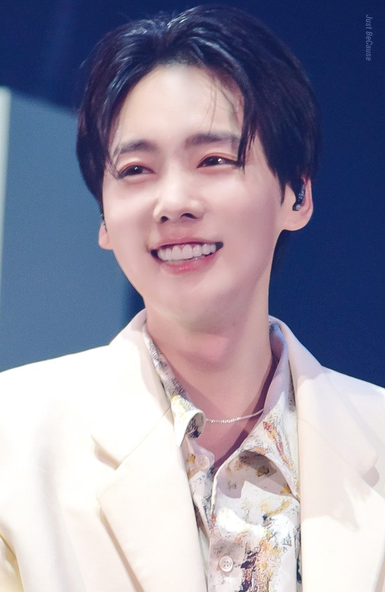 JustBecause_95's tweet image. 이 6년 동안의 아름다운 기억만으로도 
나도 평생을 행복할 수 있을 것 같아요~
내가 언제나 당신곁에 있다는 것을 기억하세요
너무 사랑해💙강김송이

#SixYearsWithWINNER
#위너_6주년_영원히_리멤버
#WINNER #위너
#JINU #김진우 #강승윤 #YOON #HOONY #이승훈 #송민호 #MINO