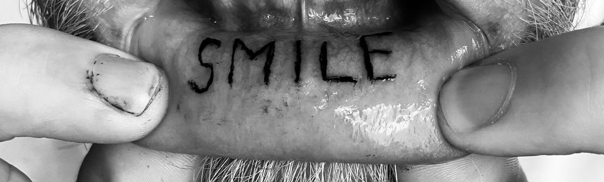 BFKString's tweet image. « Just Smile »