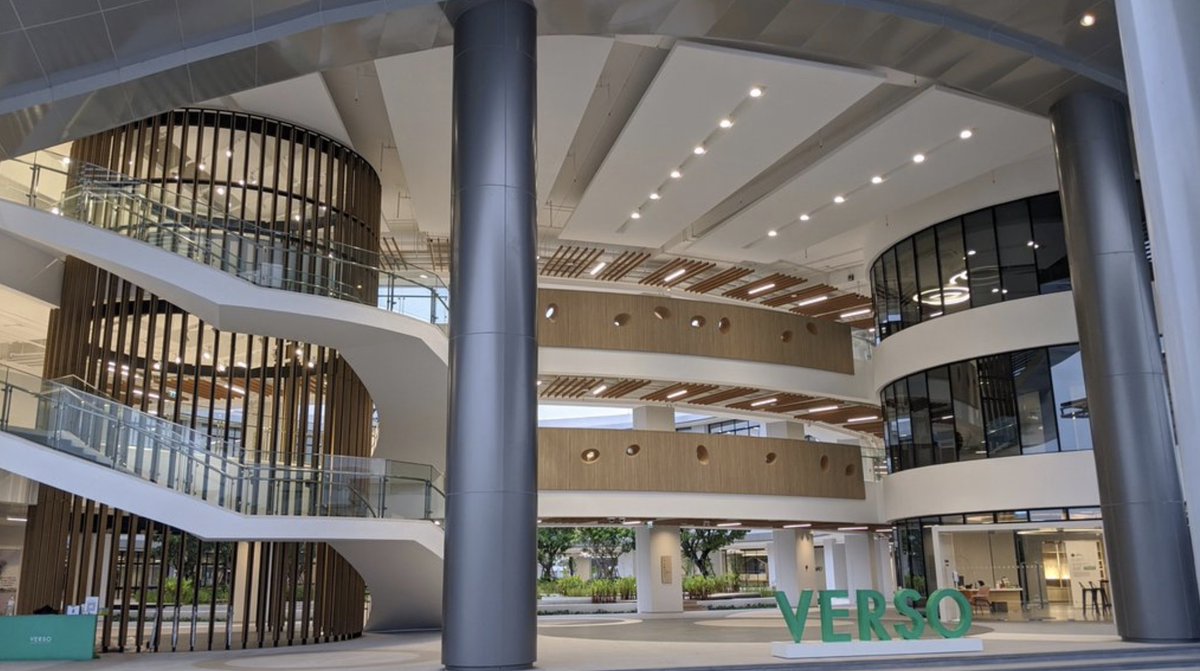 BradLatzke's tweet photo. Thrilled to have played a small role in the development of @versoschool in Bangkok. Verso is poised to become a lighthouse school for innovative curriculum & pedagogy. Congratulations on welcoming your first learner cohorts! @HeadVERSO #VERSOundCheck #asiaed https://t.co/iFl6I2tmxe