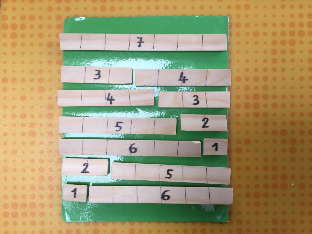MHMternelle1's tweet photo. Priorités période 1 : Composer et décomposer des quantités ▶️MHM GS : le Bricolo, la boîte à décomposer, le jeu du billard, les dominos des nombres...@22llc https://t.co/t4kRdl1Pey