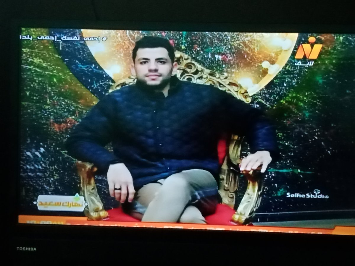MGM372's tweet photo. والله وطلعنا ع الفضائيات 😂✌🏽❤️
مشروع تخرجي لقسم فاشون فنون تطبيقية بنها 😍🤩 https://t.co/QWY9ht6toH
