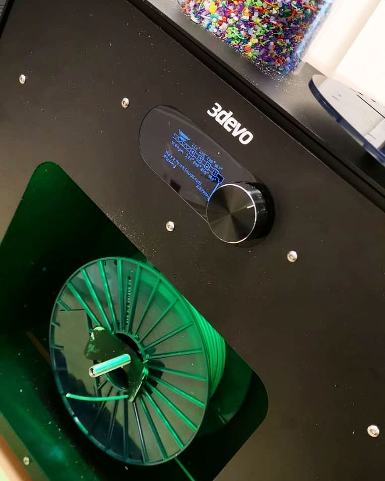 needathing3d's tweet photo. We recycle failed and unused test prints into filament once they're shredded down into pellets ♻️✅

We're now able to get down to almost zero filament waste 💚

#needathing3d  #recycled  #3dprinting  #3dprinted  #3dp  #additivemanufacturing  #pellets  #HIPS https://t.co/jFHRhbVhsV