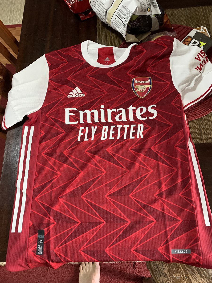 GunnerFaithful's tweet photo. Love Sunday delivery @Arsenal @adidasfootball #AlwaysForward14 https://t.co/pP9HOhMWu0