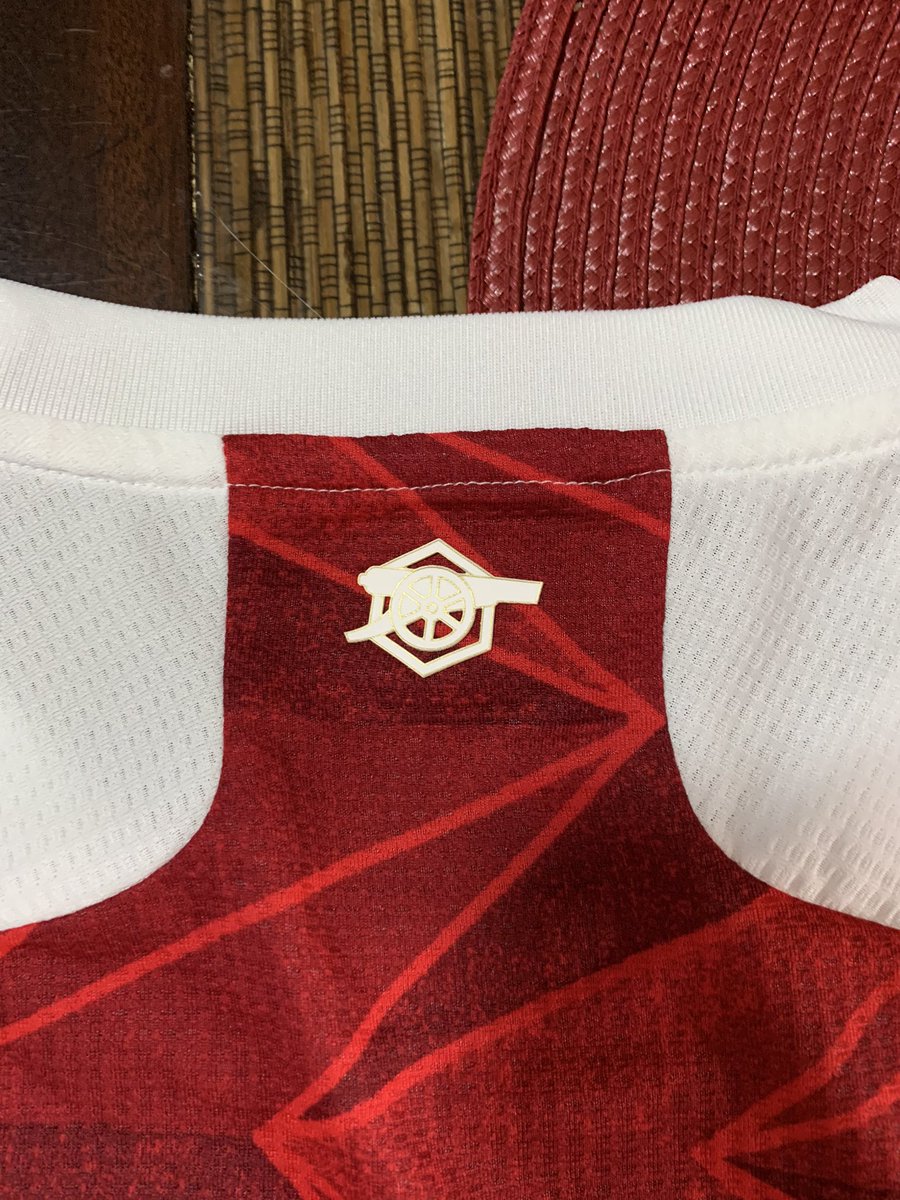GunnerFaithful's tweet photo. Love Sunday delivery @Arsenal @adidasfootball #AlwaysForward14 https://t.co/pP9HOhMWu0