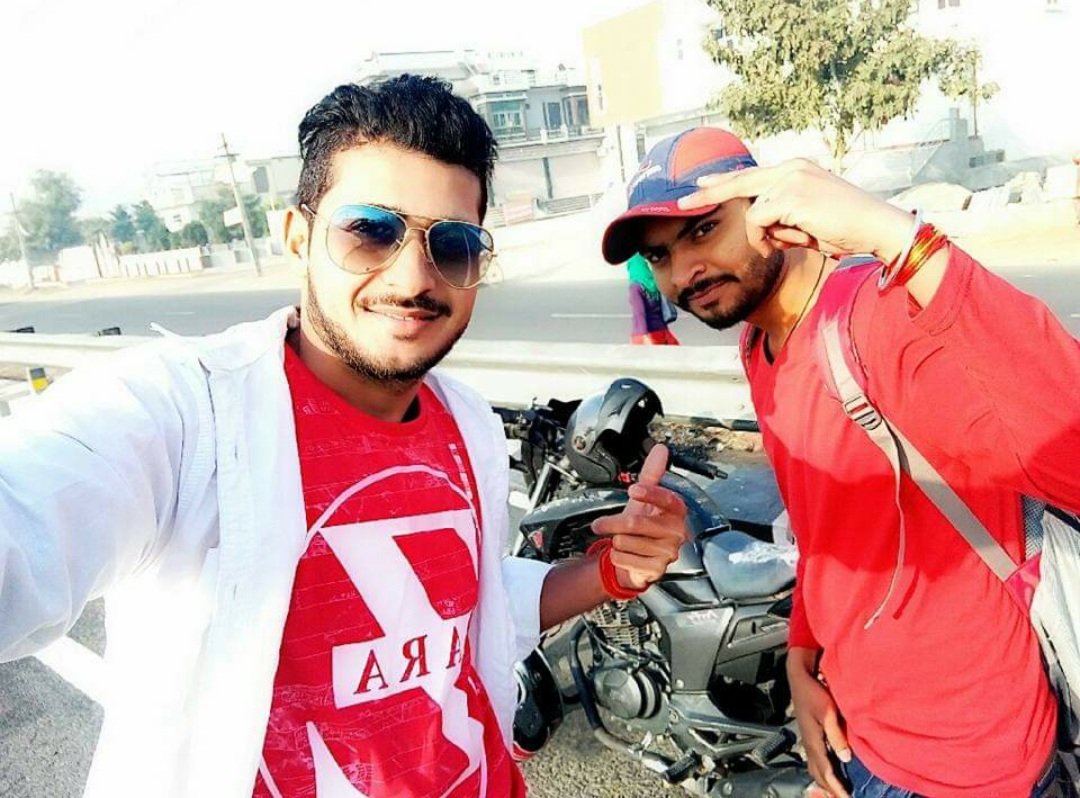 Meena2Skti's tweet photo. #कृषि_पर्यवेक्षक_3600_ग्रेड_पे
किसानों की अहम कड़ी माने जाने वाले कृषि पर्यवेक्षक के साथ राजस्थान सरकार कर रही है अन्याय   
@RajCMO 
@KatariaLalchand 
@DrKirodilalBJP 
@zeerajasthan_ 
@1stIndiaNews https://t.co/HKZqSy4t0Y
