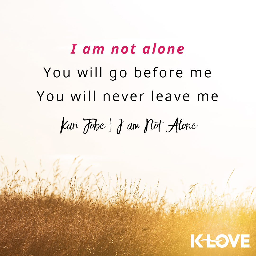 KLOVERadio's tweet photo. With Jesus we are never alone! 💛 He is in your corner, and He is FOR YOU! https://t.co/qHAGvtKtBc