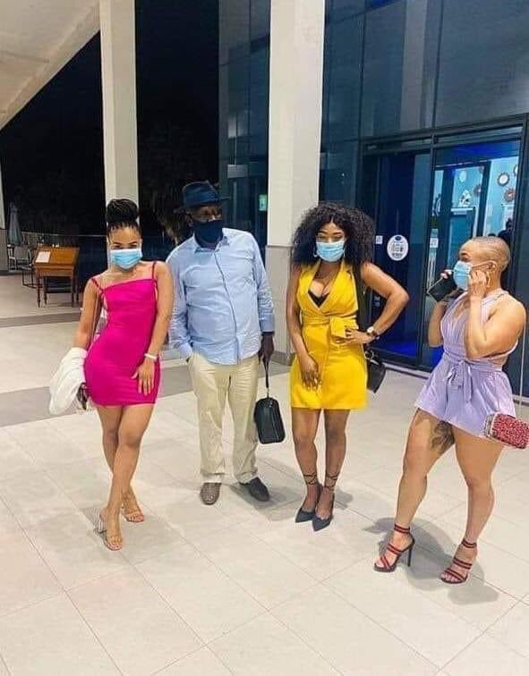 Sharx515's tweet image. Bheki Cele has been silenced... #level2lockdown