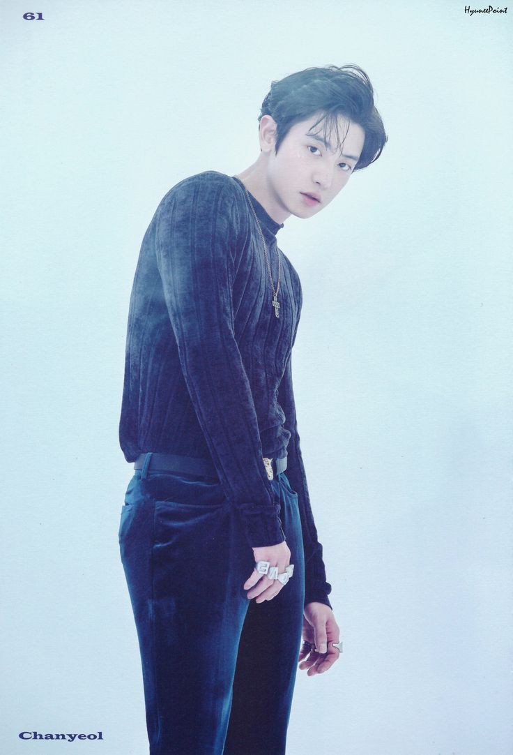 Ssintaelzera's tweet photo. ga bisa pindah haluan ,,olengnya kedia terus 🖤🥴✨
#CHANYEOL #chanyeolactor https://t.co/RBbcoZ55vD