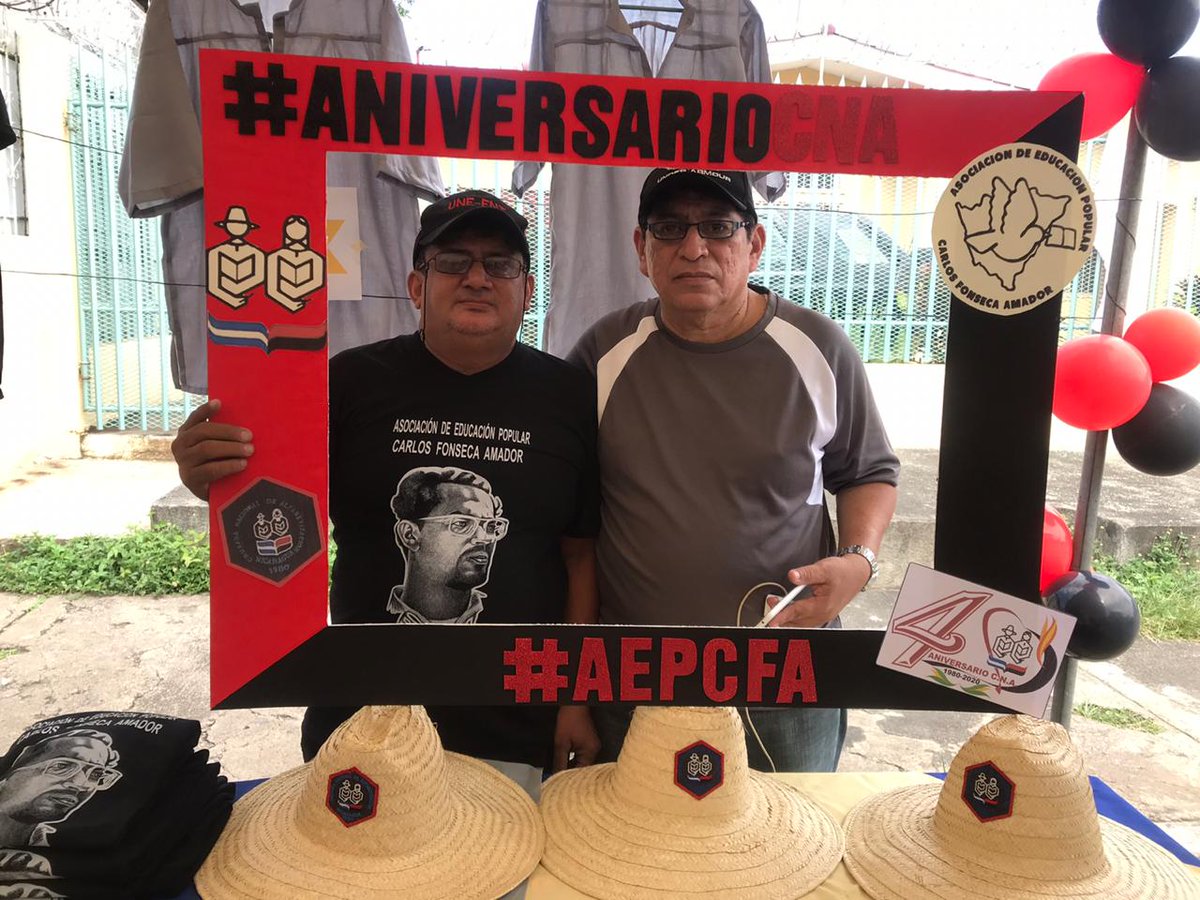 AEPCFA's tweet photo. Celebrando feria en conmemoración de los #40añosCNA, junto a Compañeros y compañeras, que fueron partícipes de aquella gran gesta heroica en #1980s y que hoy cuentan sus vivencias.

#AEPCFA #puñoenalto✊ #libroabierto📖 https://t.co/UP66u4jLTd