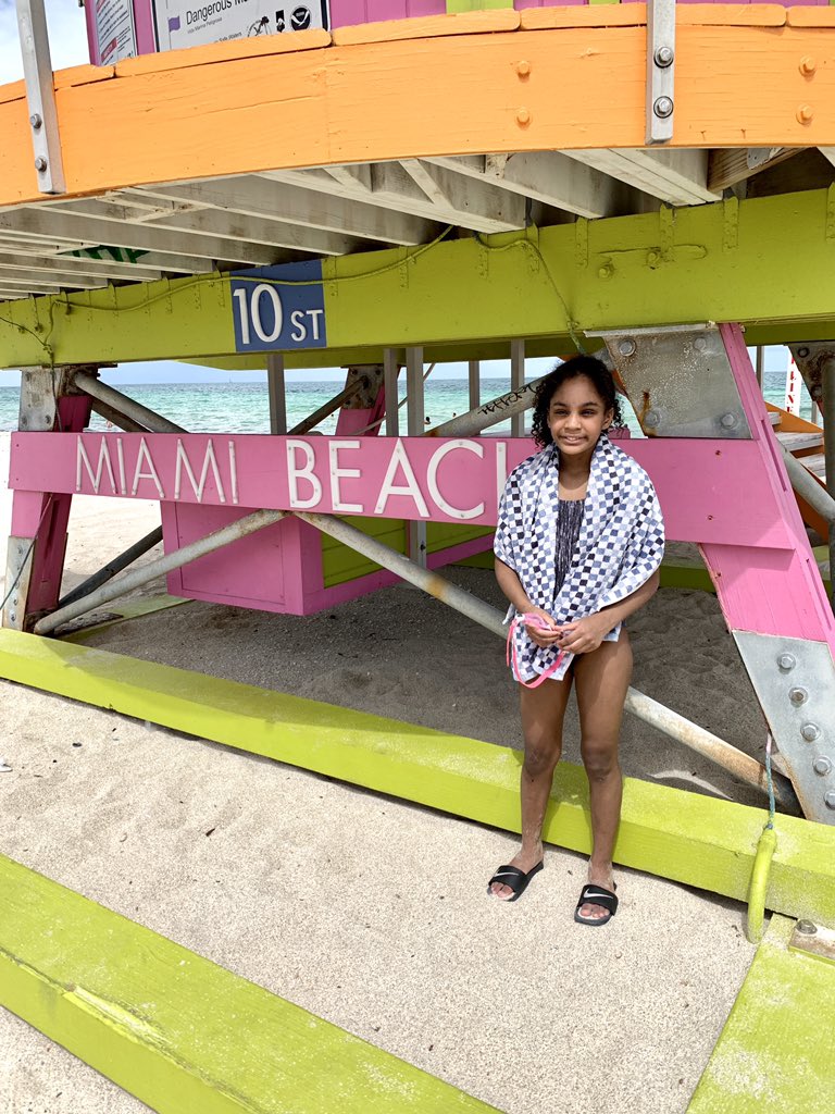 JBVPhoto's tweet photo. Sonya at the beach. #teamvigilant https://t.co/gcAO8mA9Z0