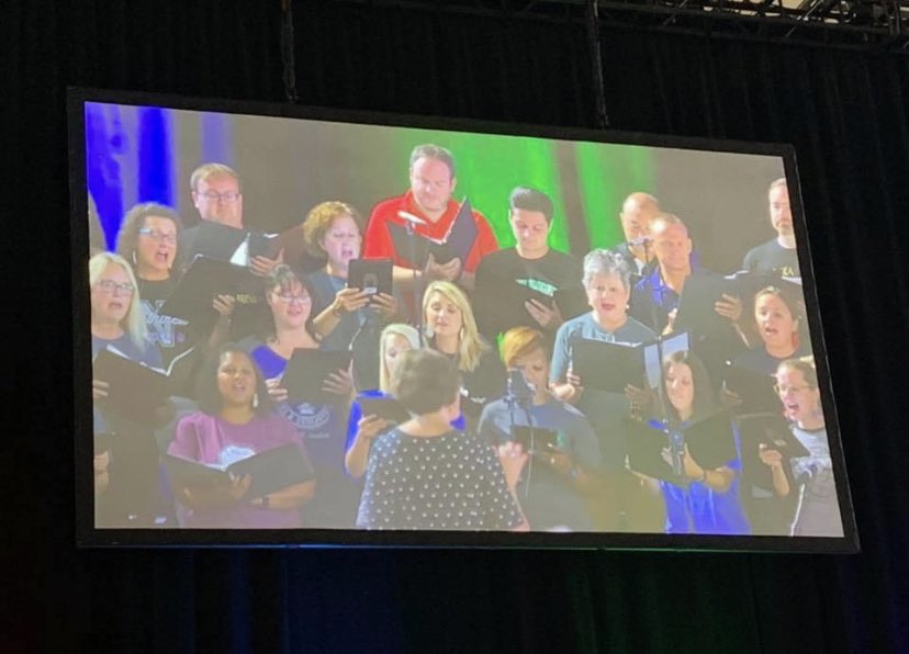 BrianMercerNKC's tweet photo. I’m sharing memories from last years Convocation all week leading up to this Friday’s virtual @NKCSchools #NKCConvo2020! @NKCVocalMusic #ConvoChoir inspires us every year by kicking off Convocation! This year will be no different! #surpriseiscoming
https://t.co/ewkSThWYqE https://t.co/c6CyamrwGV