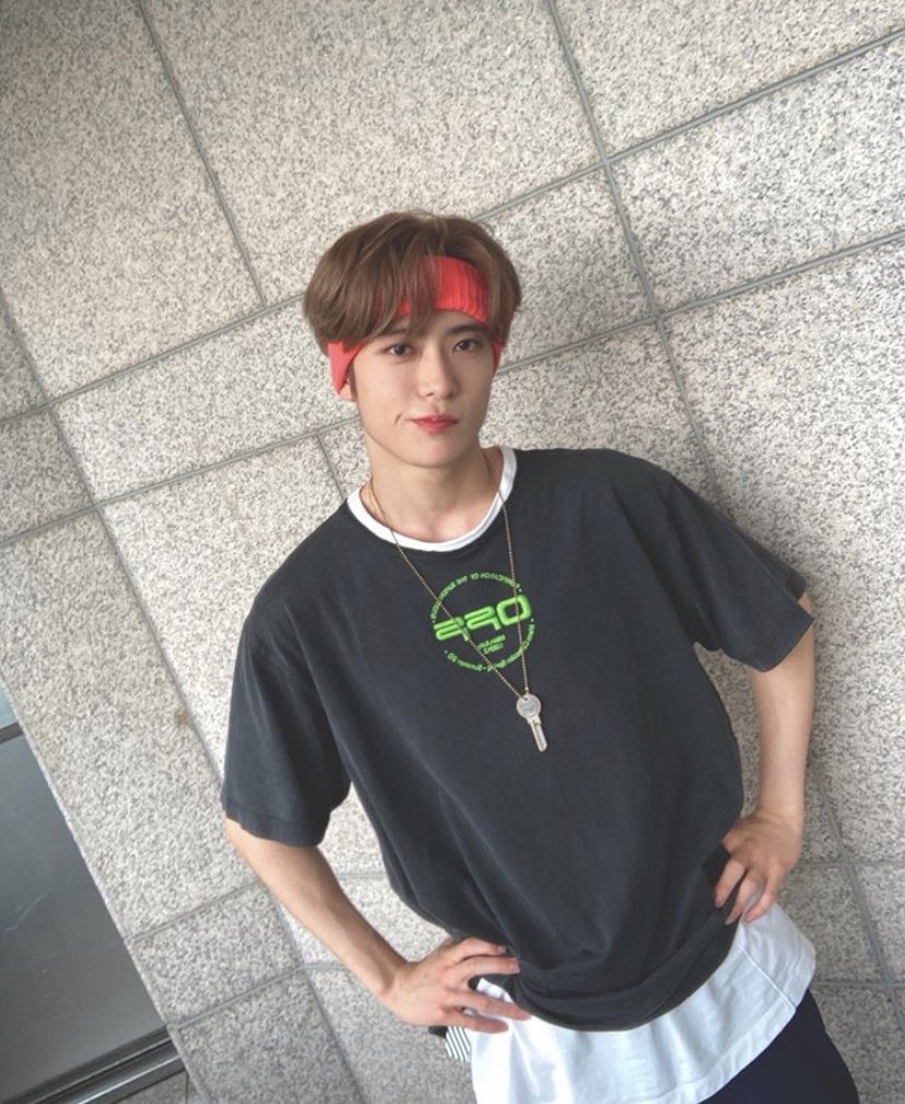 Pinppp3's tweet photo. 🍑:ไหนบอกว่าจะลงคนละวันไงพี่จอห์น
🐻:ก็พี่อยากลงวันเดียวกับเรานี่คะ
#JOHNJAE https://t.co/qZOFJhxvVG