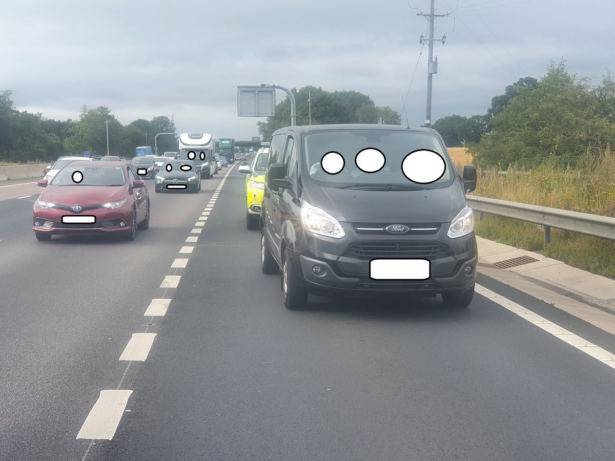 NWmwaypolice's tweet photo. Whilst our patrols #MO14 #HU84 and Highways were assisting a Broken down Vehicle Live Lane - This driver decided that the Red X Didn't apply to them & breach the Red X putting our Officer & highways in danger.
The Driver will be reported.
For all those other motorists ..... https://t.co/eMKAkvKiEW
