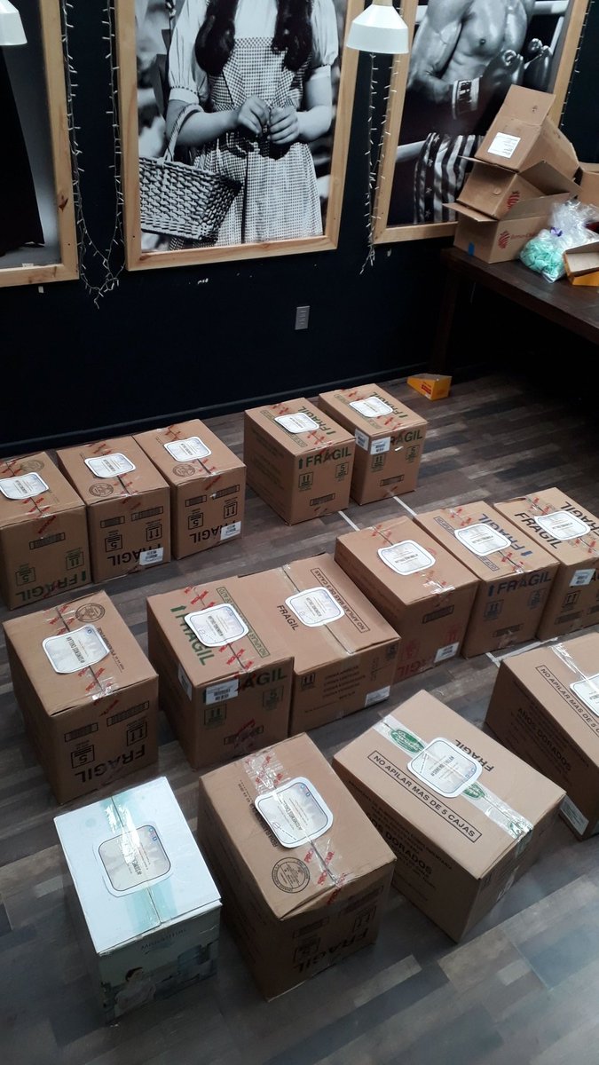 ChillanSumemos's tweet photo. Ayer fue un Día de Voluntariado diferente. Llevamos Alegria y felicidad a los Niñes del Campamento Los Colihues y Luis Cruz Martínez. Ademas de Armar 15 Nuevas Canastas Familiares para núcleos de familias vulnerables. Gracias a sus Donaciones y Transferencias..!! https://t.co/Cjs4b1n2yi