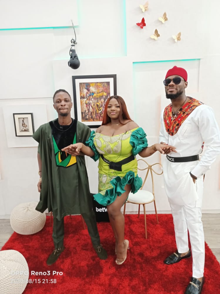 duchessofnaija's tweet photo. Party Drip.
#BBNaijaLocdown #OwanbeWithLaycon Dorathy Prince https://t.co/2vqrFJuHEO
