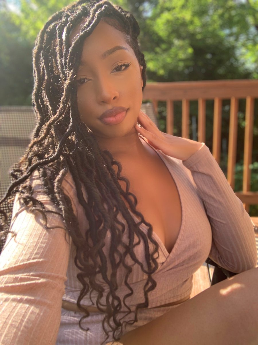 Alexa play Mulatto ft Gucci Mane 🌞🤍