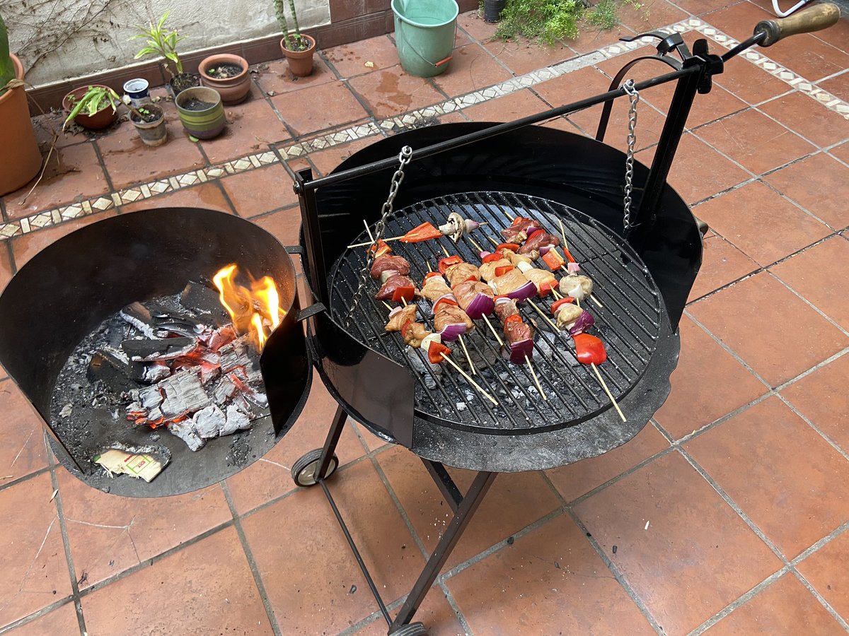 danton's tweet photo. Sunday bbq https://t.co/cHvWxM3IPd
