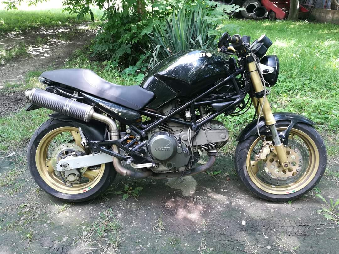 Ukraden #Ducati u #Pančevo
"moped" nije moj, ali čoveku znači da ga nađe... Hvala 😎