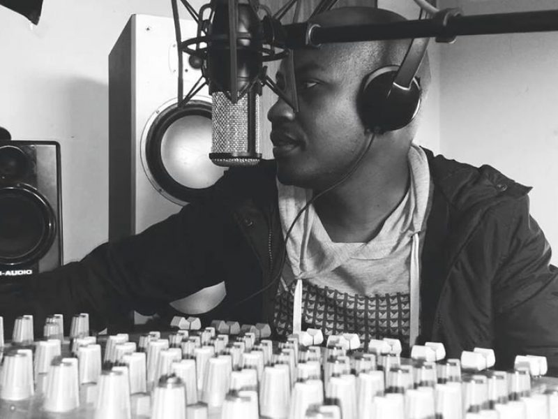 GedagteFm's tweet photo. #GedagteFM 
#KnowledgeInAbundance 

Catch your favorite show, topics, and news every weekday from 6am - 6pm.

audio stream 
https://t.co/eMWrZspX42

Catch the morning fresh air breakfast show https://t.co/bgOpjeuVLj