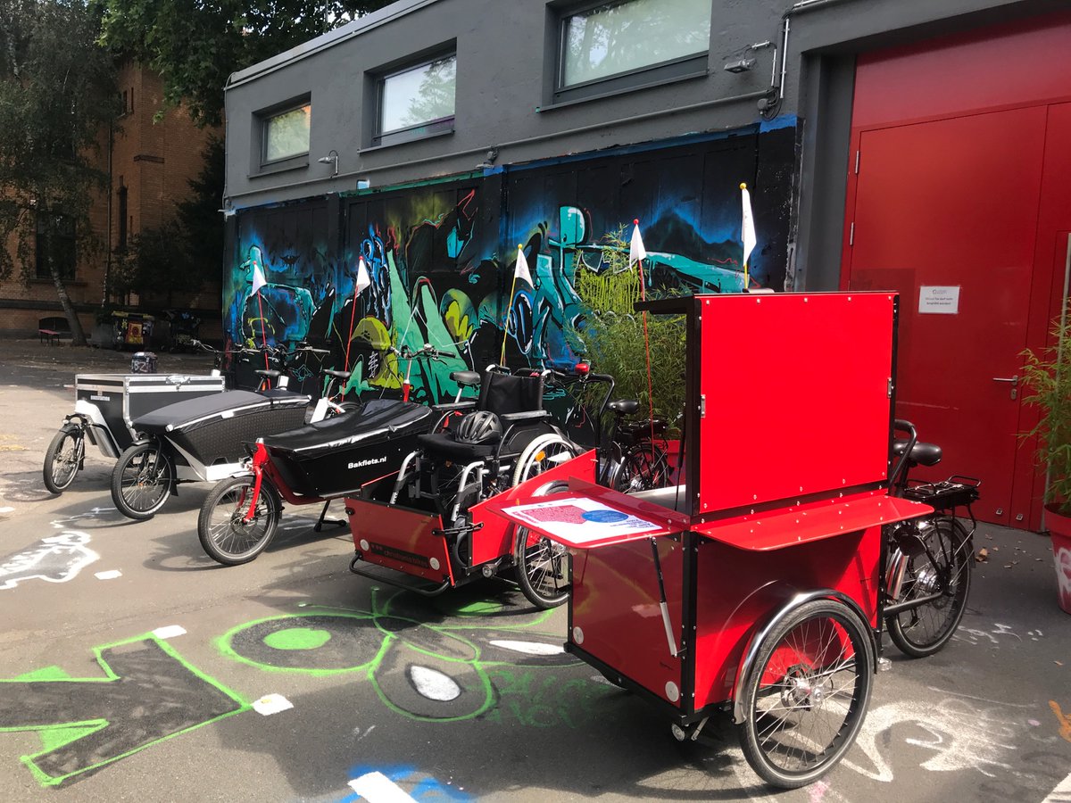9 neue E-#Lastenräder kostenfrei auszuleihen, inklusive Spezialräder für Events und Rollstuhl-Transport! Danke an die beteiligten Bürgerzentren der Kölner Elf! 

#freiesLastenrad #Köln #Mobilität #Sharing #CommonsCargobike #Lastenrad #Verkehrswende 

wielebenwir.de/neuigkeiten/je…