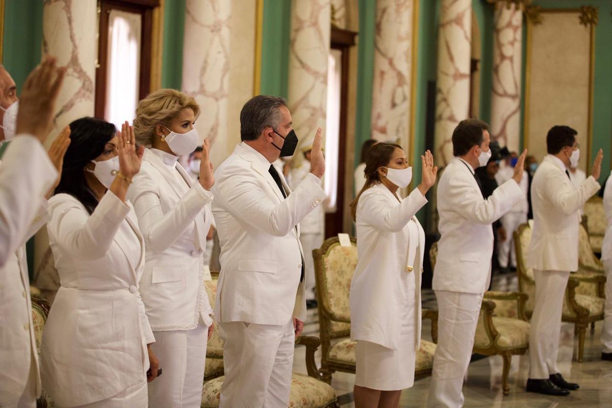 PresidenciaRD's tweet photo. Presidente Luis Abinader designa y ratifica a nuevos funcionarios. 
#EstamosCambiando https://t.co/PY0uLsz5Y5
