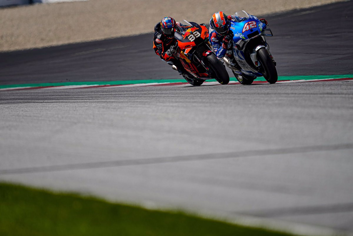 Rins42's tweet photo. The one who falls &amp; gets up is stronger than the one that never fell // No es más fuerte el que nunca cae sino el que cae y se levanta. #motogp #ar42 https://t.co/sw0zP5N8rr