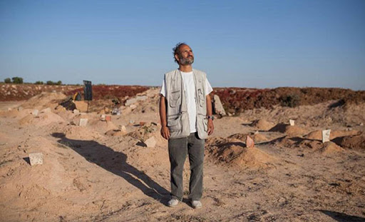 Il aurait bien aimé s'en passer mais la tragédie des migrants l'a propulsé au de rang de héros des temps modernes....Son nom est Chamseddine Marzoug et vous connaissez son histoire.