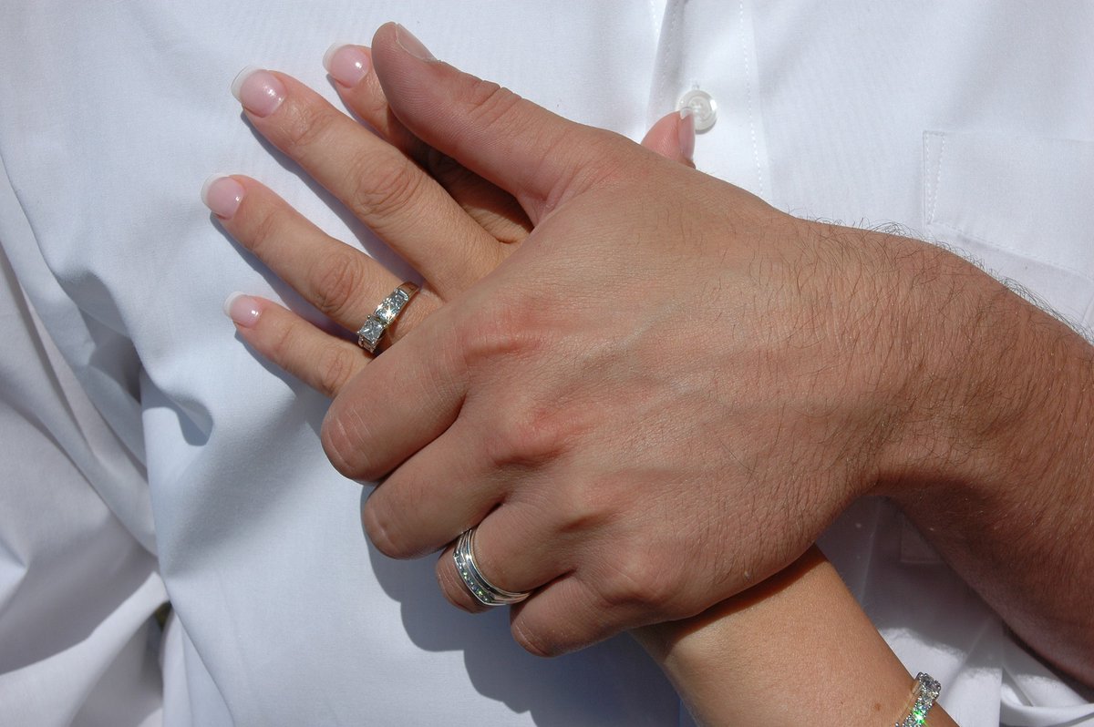 slideshowgo's tweet image. Create a free photo slideshow to celebrate your Wedding Anniversary with SlideshowGo.com . Simply upload your pictures and in minutes, we'll create a beautiful slideshow video to surprise your spouse with on your special day. #anniversary #anniversarygift