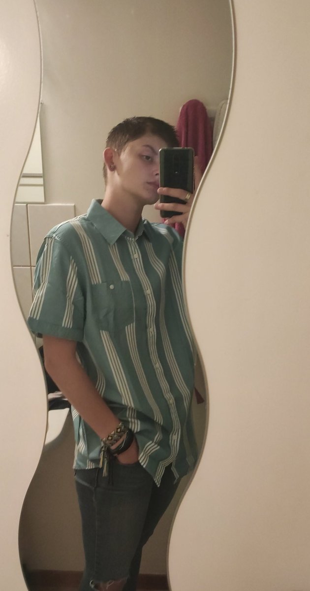 OreganeFlament's tweet image. #LGBTQoftwitter