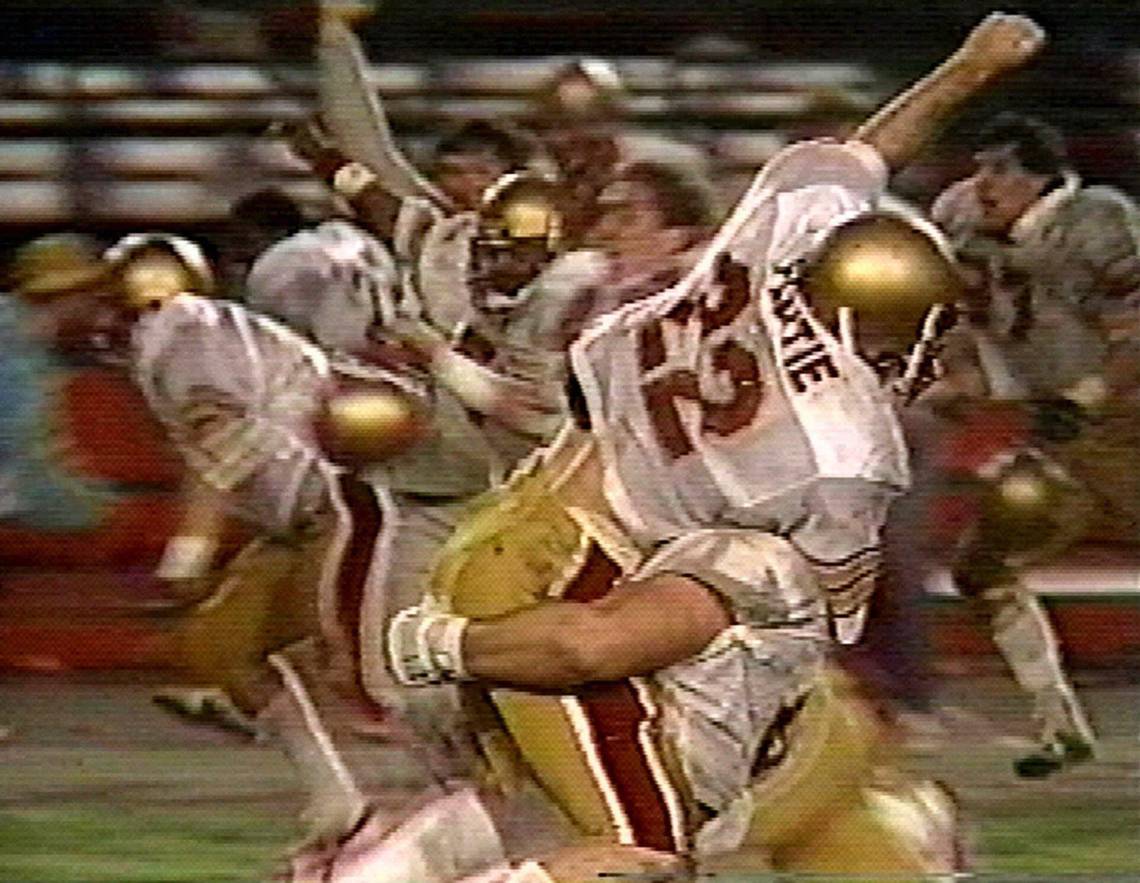 Whether it's the all-gold with the red facemask or the addition of a single red helmet stripe to it,  @BCFootball can't do wrong with their helmets. (Also, how wild was it to have a QB with the number 22? The last I remember was the late Jared Lorenzen.)