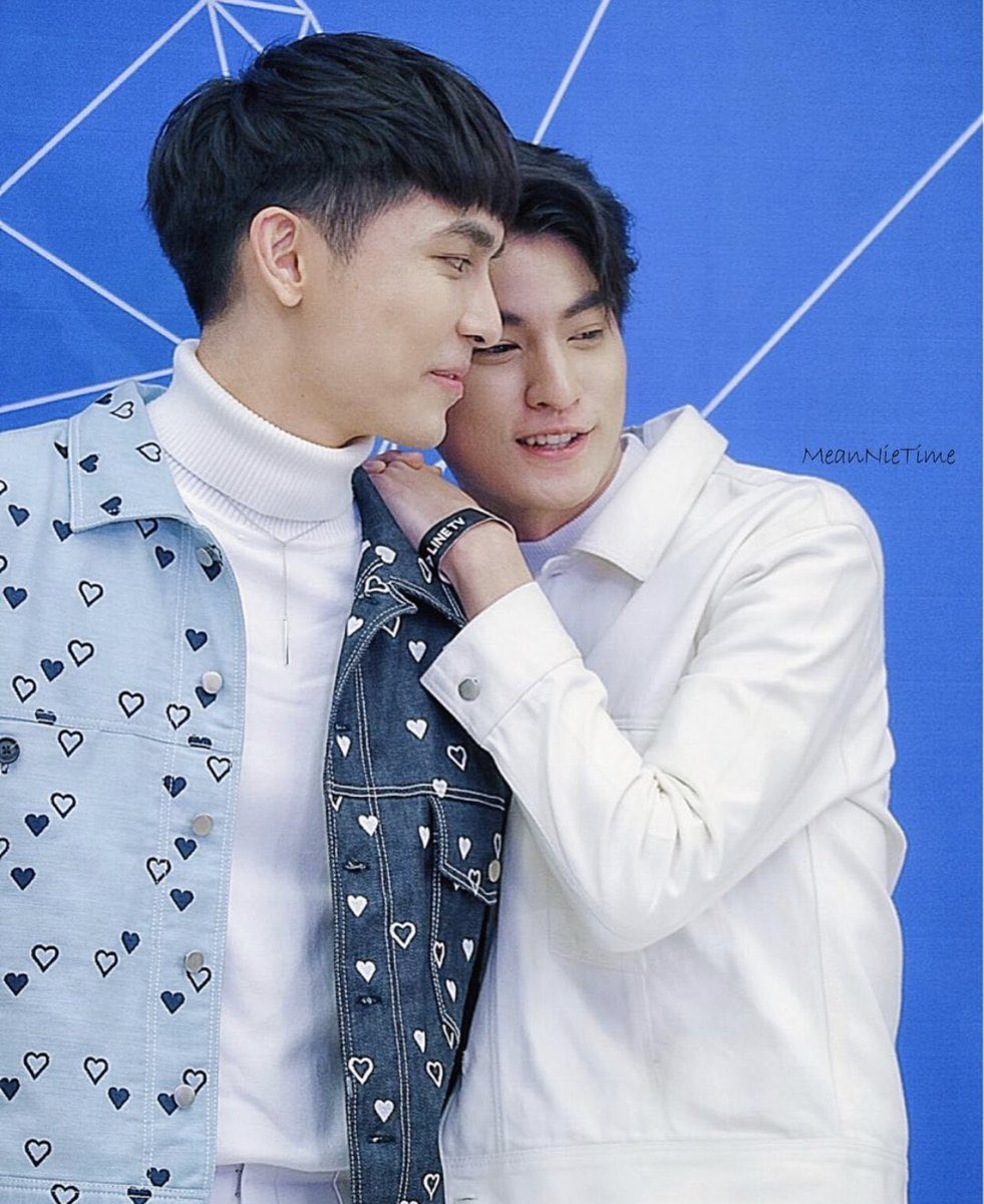 A thread where  #MewGulf become more in love the more you scroll down 