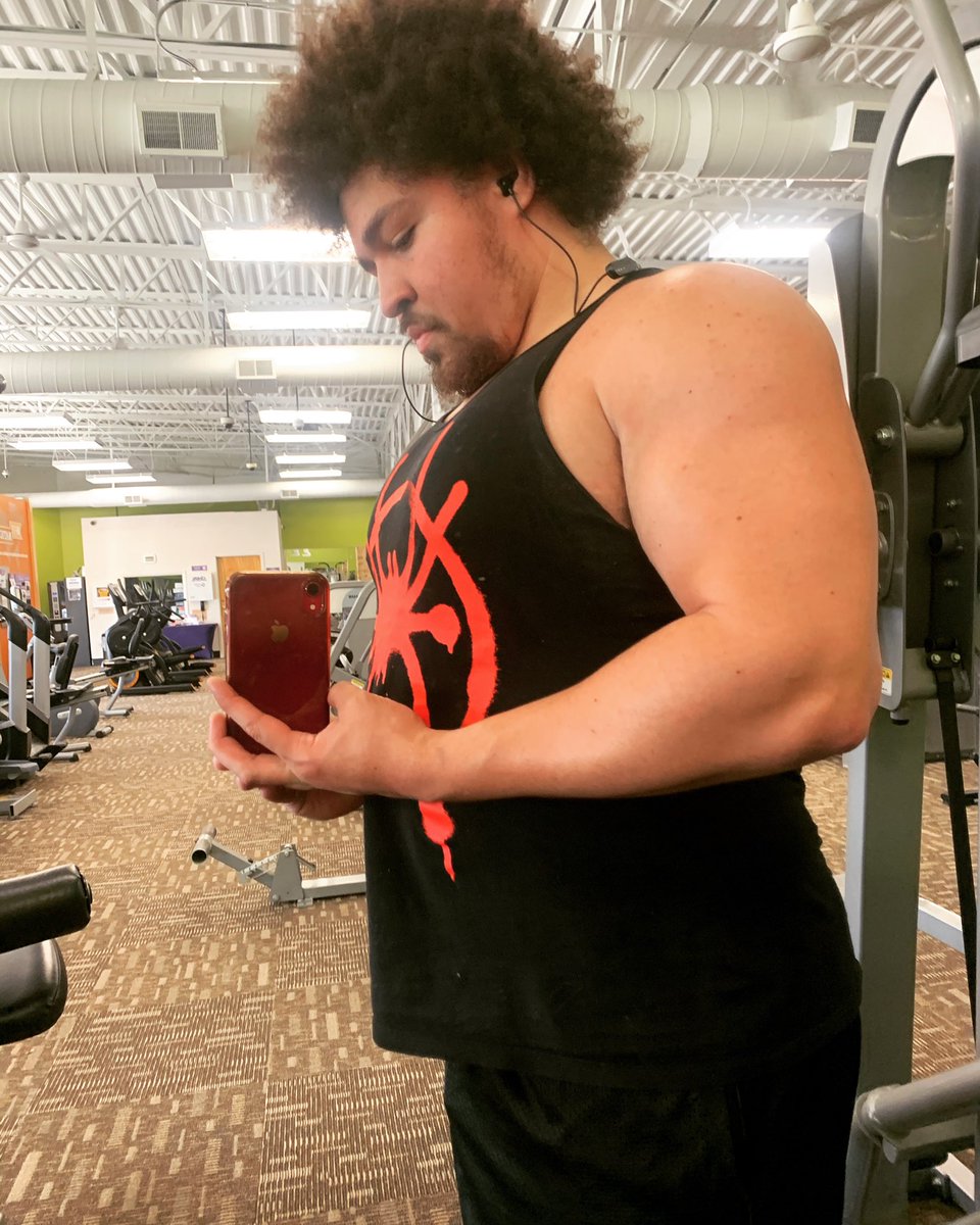 BigPercUniverse's tweet photo. “If I'm waitin', it's on my throne
If I sound lazy, just ignore my tone
'Cause I'm always gonna answer when you call my phone
Like, what's up, danger?”
#BigPerc
#AllThatPower
#TheBigPercUniverse https://t.co/YfM5UBgcX7