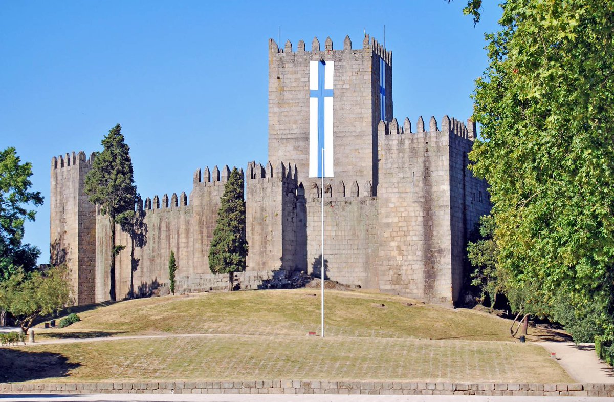 Castle of Guimarães, Guimarães, Braga
