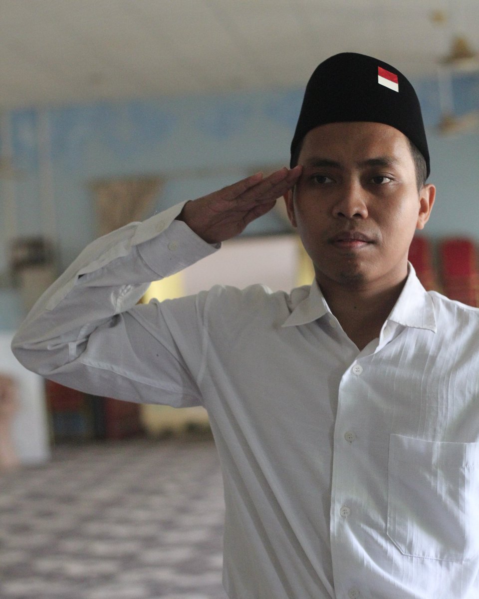 MaulidiAffan's tweet photo. Jika jiwa Nasionalisme &amp; Cinta Tanah Air masih tertanam di jiwa pemuda Indonesia,maka selama itu pula indonesia akan berdiri &amp; tegak.
Tapi Jika jiwa Nasionalisme &amp; Cinta Tanah Air sudah mulai luntur dari jiwa pemuda Indonesia,pada saat itulah Indonesia akan goyah &amp; roboh. https://t.co/33KdVfkApV