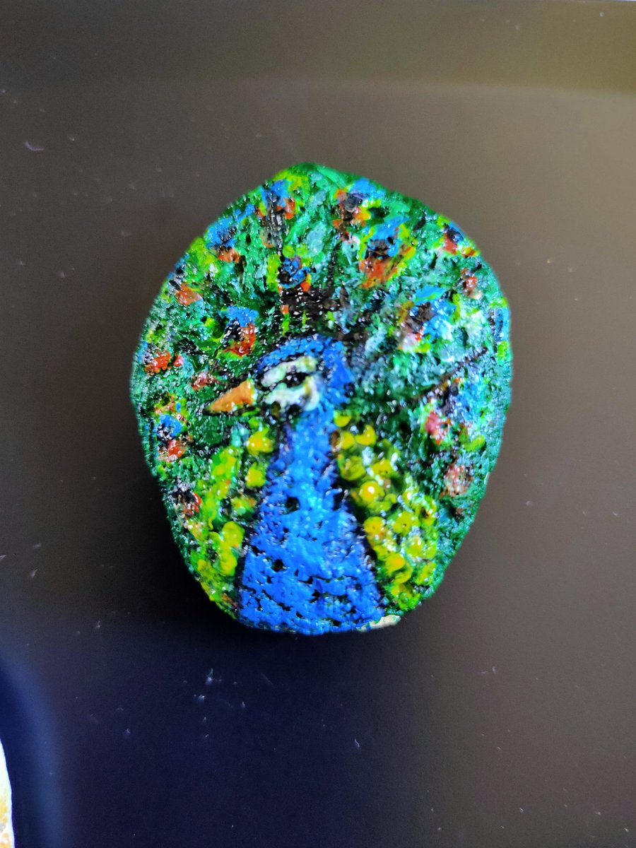Ana_JSierpes's tweet photo. Entretenimiento de verano.... #pintura #piedras #bambas #minidecoracion #estilo #artebohemio #amimodo #colores #verano #inventos #byAnapincel🖌️ https://t.co/uET8DUPaa9