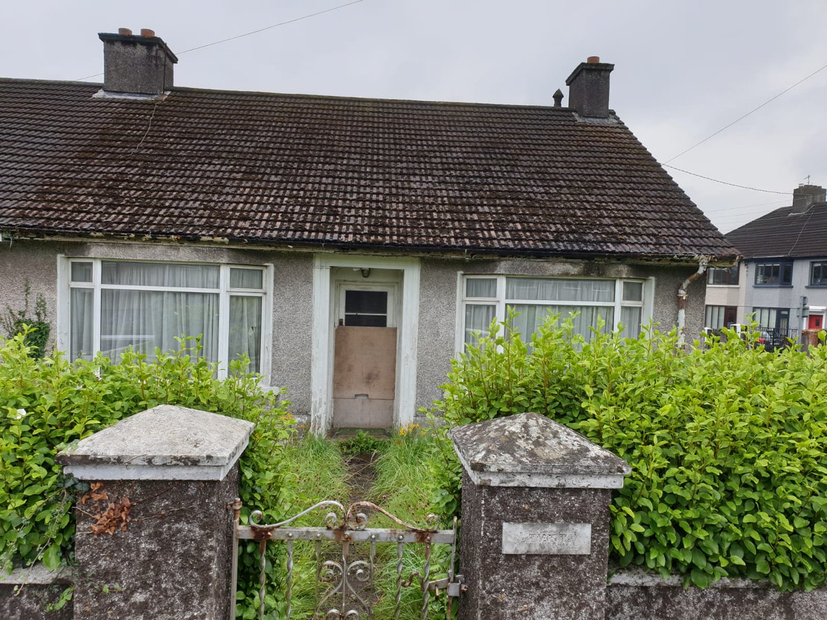 another empty property in  #Cork, so many like this should be someone's home  #dereliction  #not1home  #homelessness