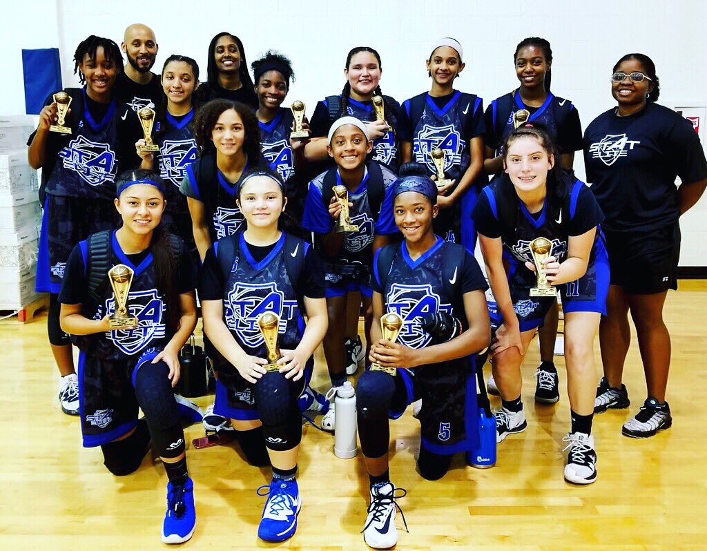 HannahTGray1's tweet image. Got the tourney win this weekend, but more importantly we all continued to grow in the sport we love.  So proud of my team. #girlsballin #hurricanehannah #statelite