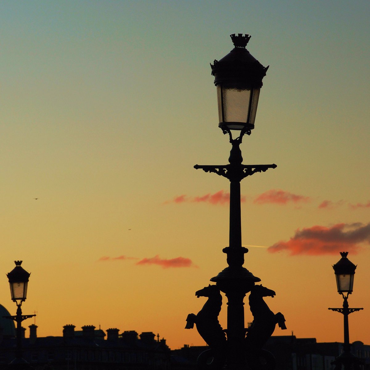 Dublin is a giant sprawling city but the heart of it is where I took most of my pictures, before hooking up with Brian for a pint.